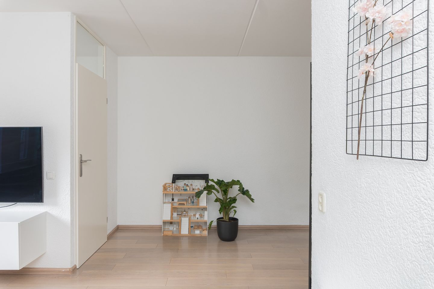 Photo 10 of Kwaadeindstraat 51