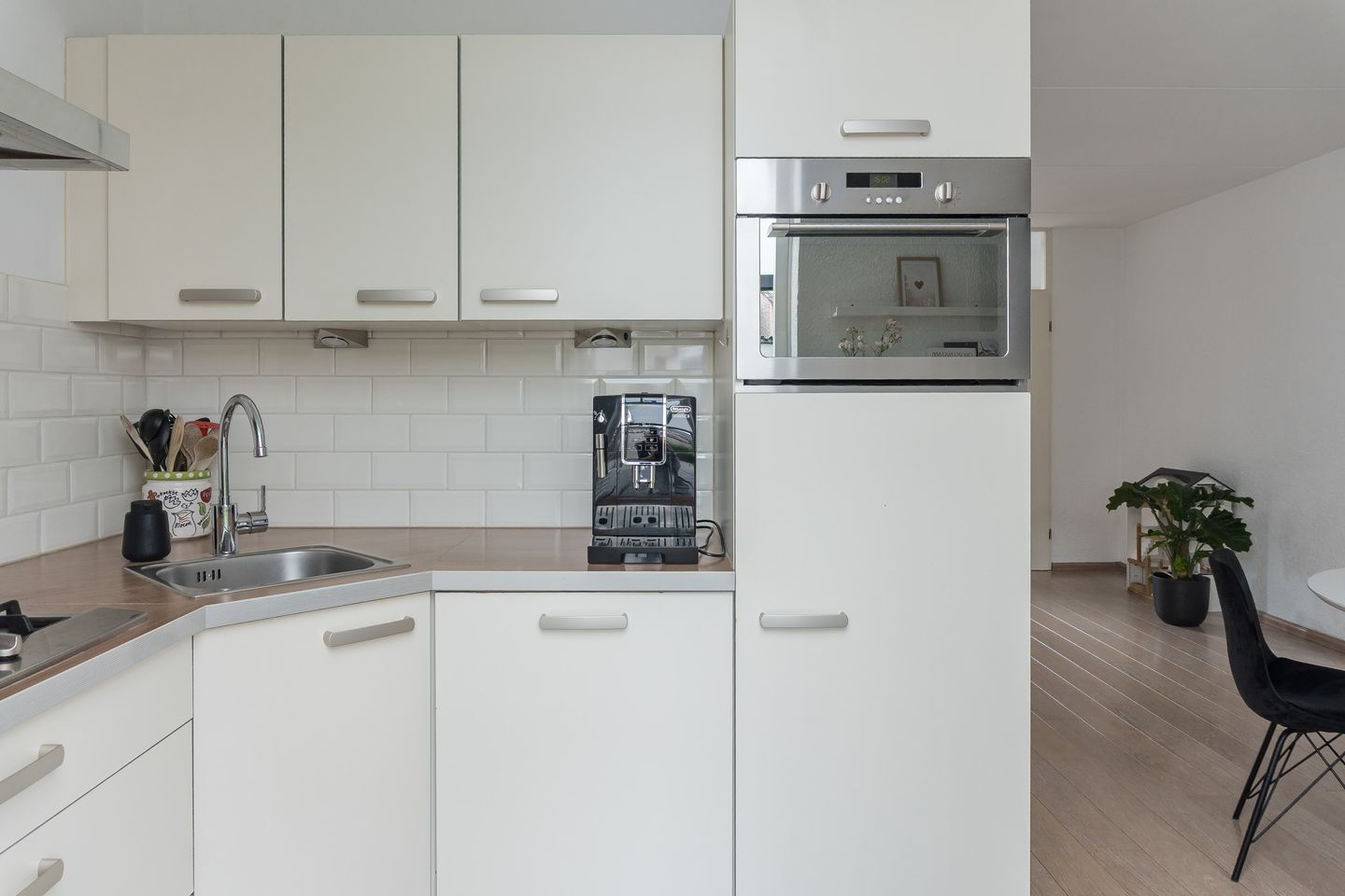 Photo 14 of Kwaadeindstraat 51