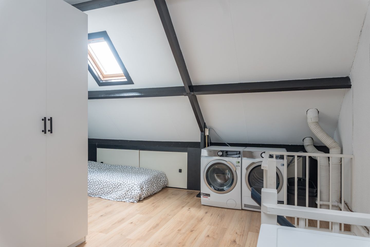 Photo 34 of Kwaadeindstraat 51