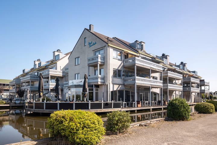 Photo 34 of Port Broclede 37