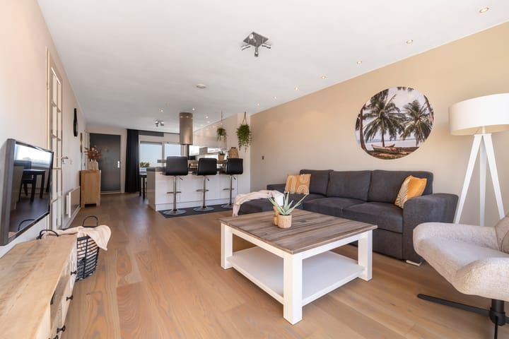 Photo 9 of Port Broclede 37