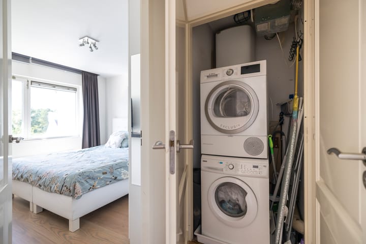 Photo 25 of Port Broclede 37