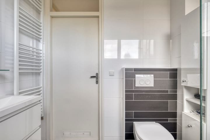 Foto 15 van Van Hallstraat 53