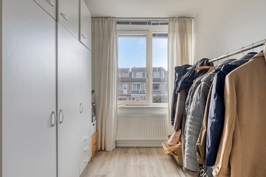 Photo 16 of Van Hallstraat 53