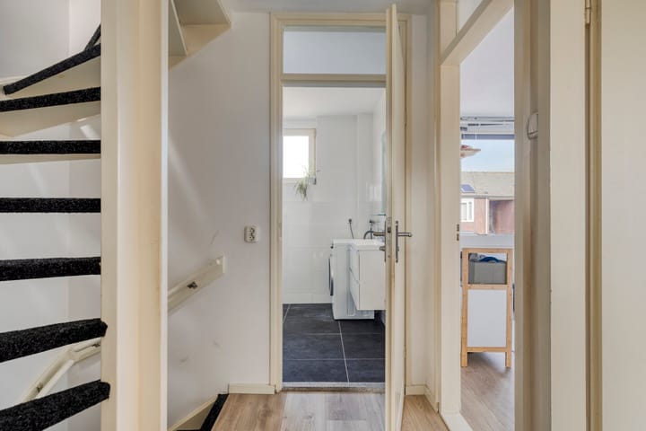 Foto 18 van Van Hallstraat 53