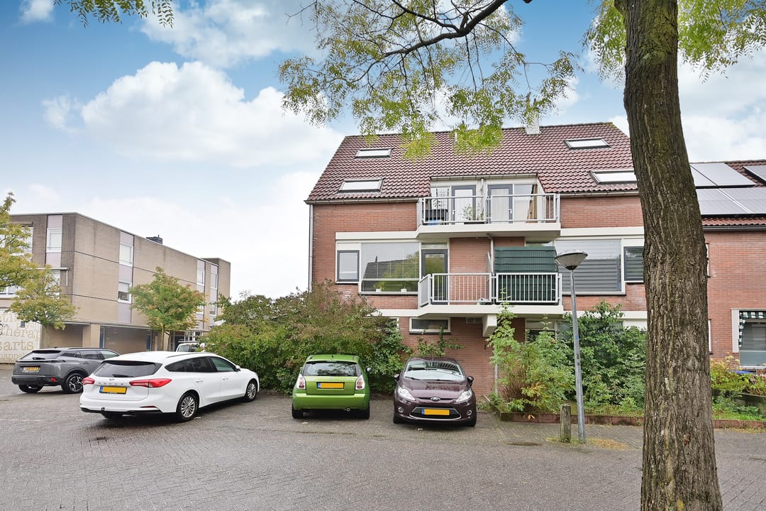 Photo 13 of Spaanderbank 6