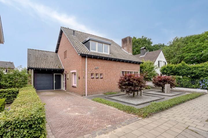 Pastoor Santfoortstraat 7