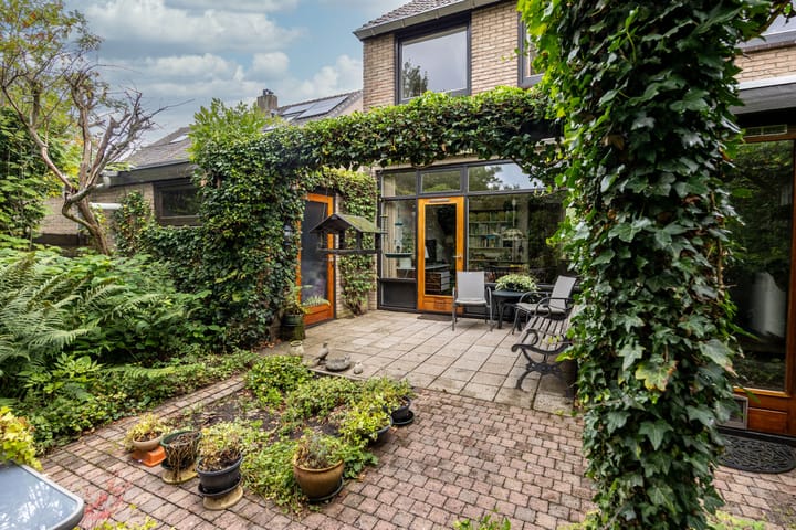 Photo 31 of Van Boetzelaerlaan 22