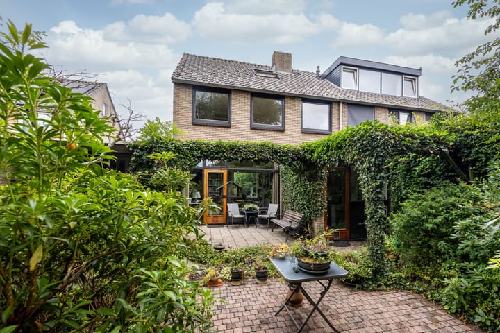 Photo 34 of Van Boetzelaerlaan 22