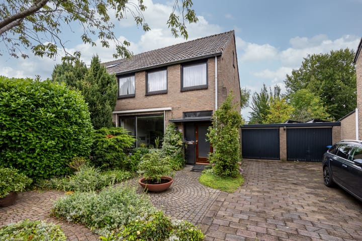 Photo 37 of Van Boetzelaerlaan 22