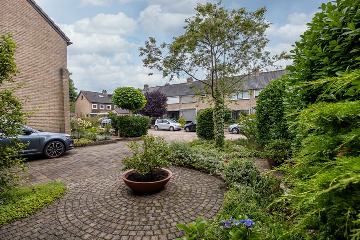 Photo 38 of Van Boetzelaerlaan 22