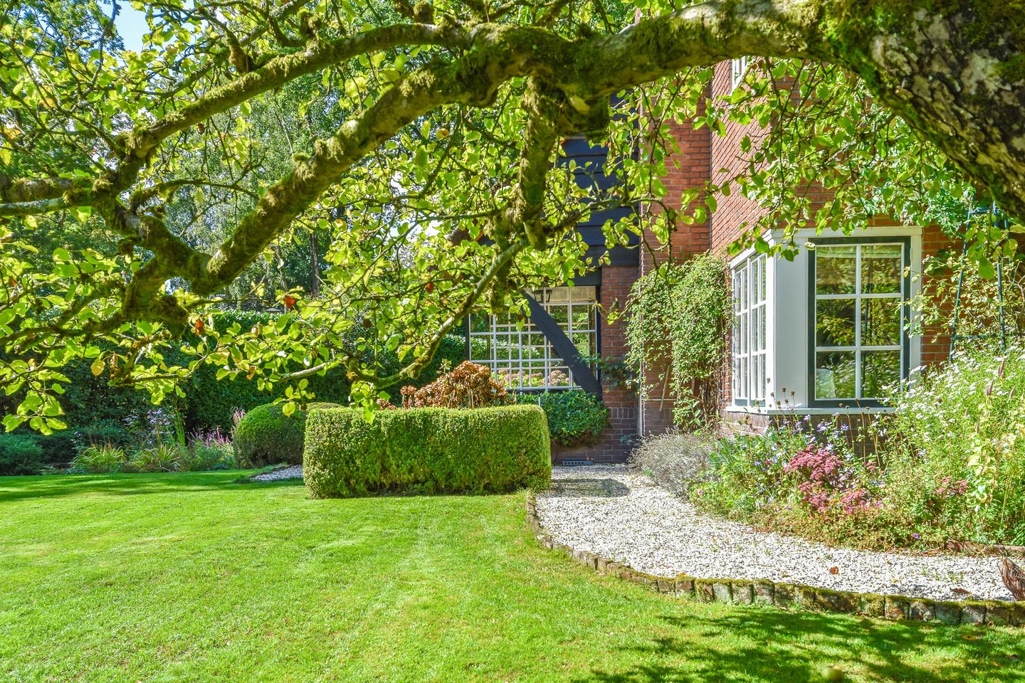 Foto 34 van Huizerweg 75