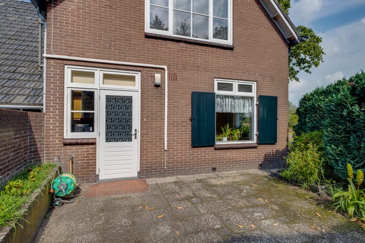 Foto 16 van Broekdijk 9