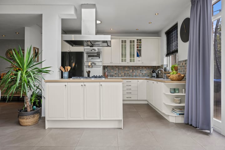 Photo 13 of Willem de Zwijgerlaan 61