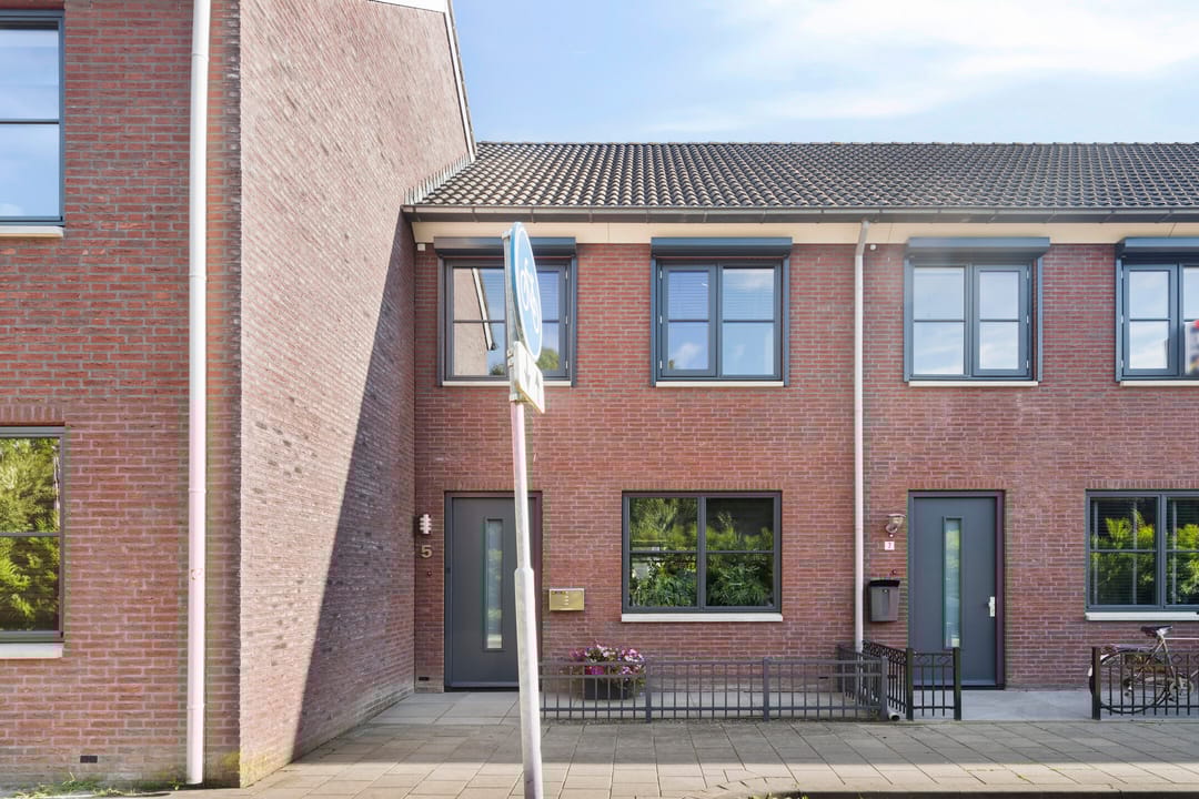 Foto 2 van Pastoor van der Meijdenstraat 5