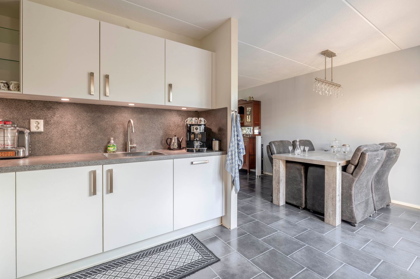 Foto 14 van Molenstraat 7