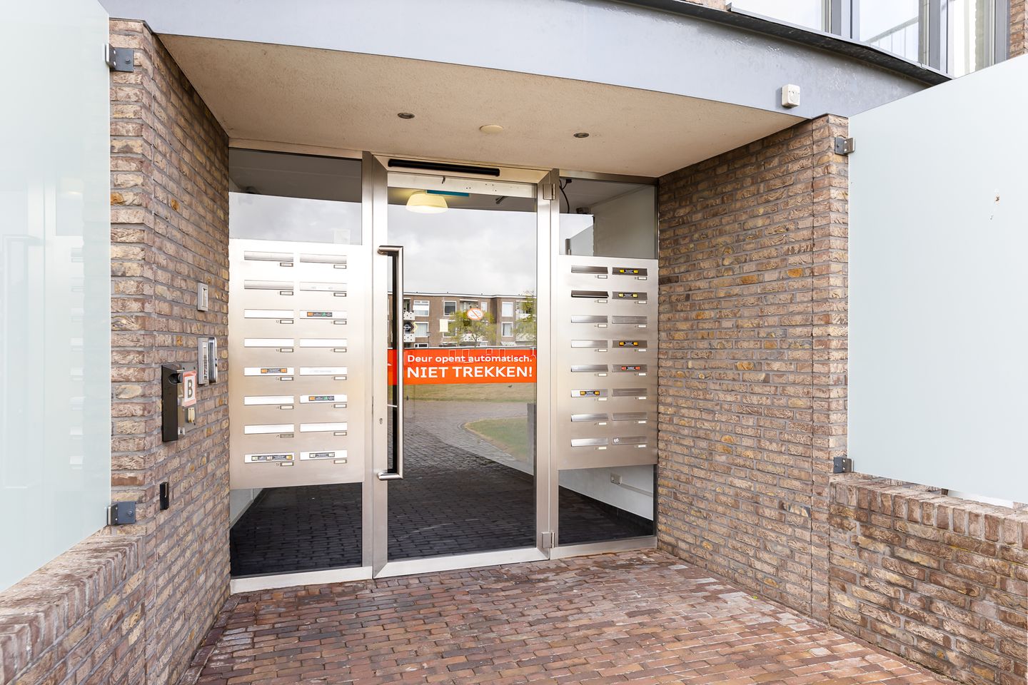 Foto 5 van Antoni Gaudipark 54