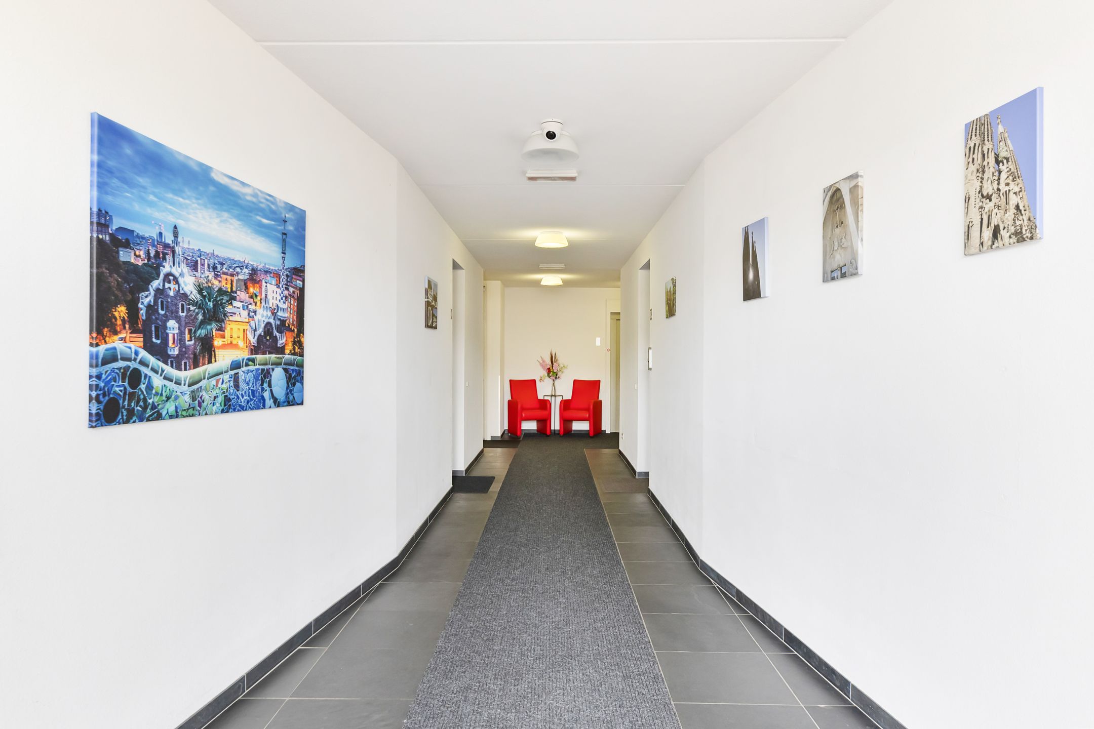 Foto 6 van Antoni Gaudipark 54