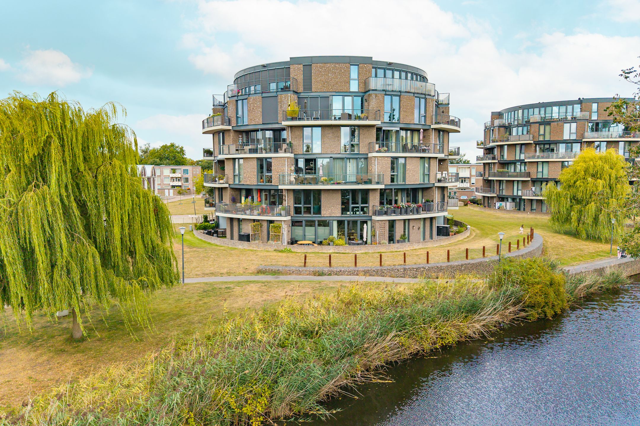 Foto 33 van Antoni Gaudipark 54