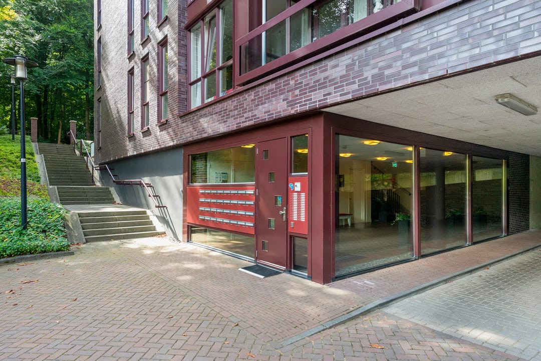 Photo 8 of Graaf van Rechterenweg 53-31