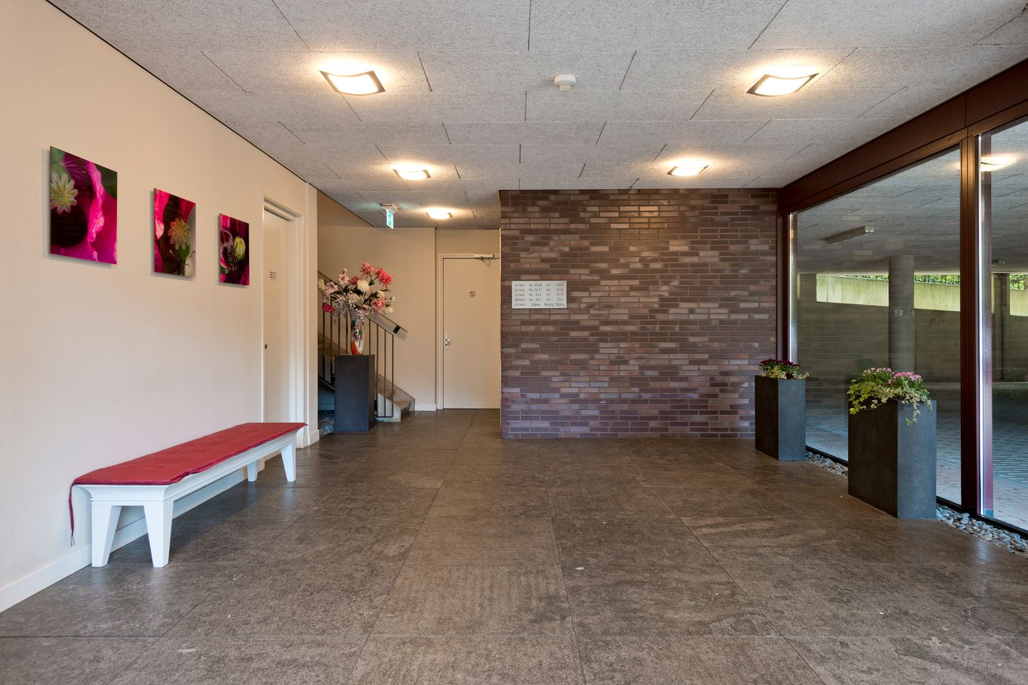 Photo 10 of Graaf van Rechterenweg 53-31