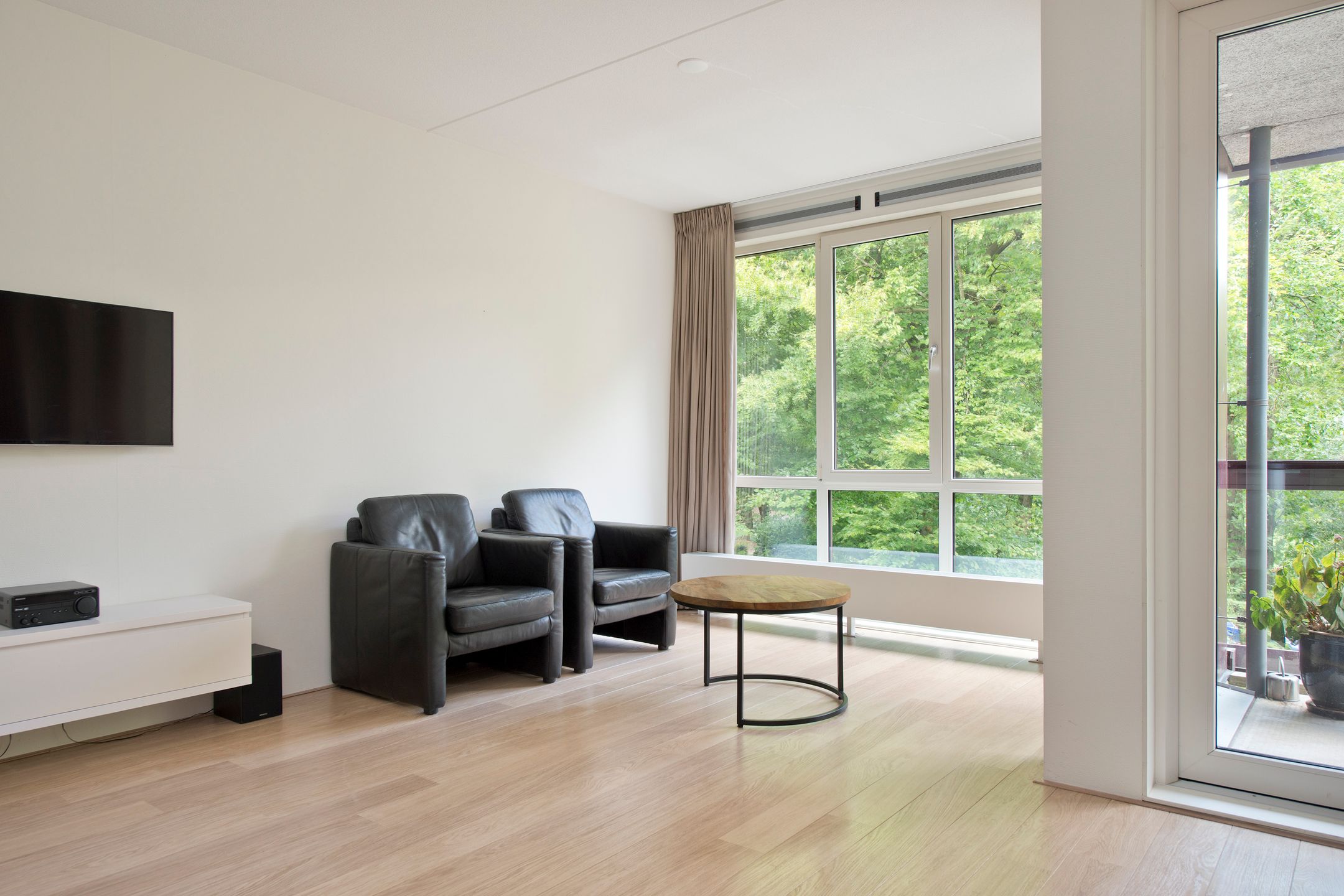 Photo 21 of Graaf van Rechterenweg 53-31