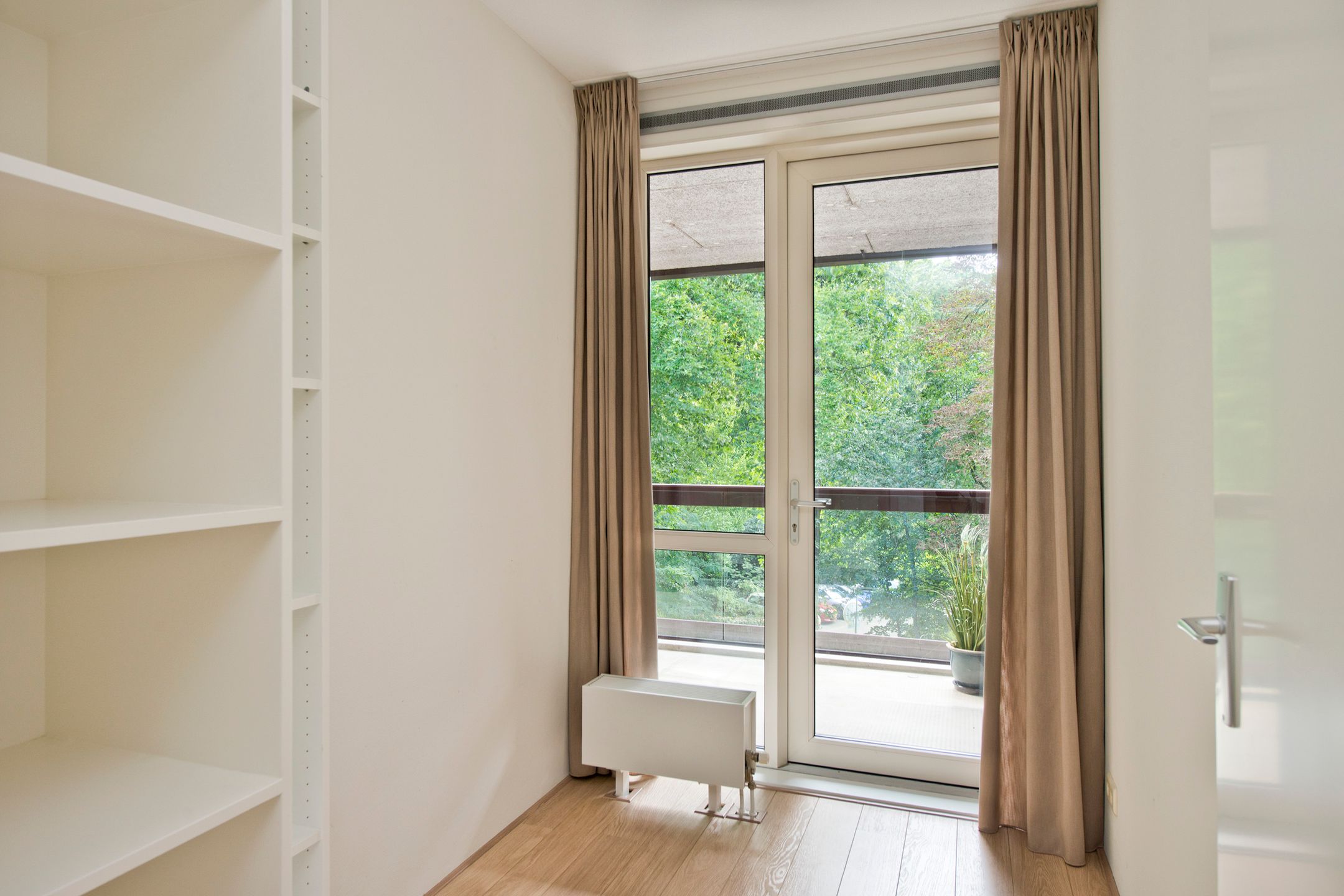 Photo 27 of Graaf van Rechterenweg 53-31