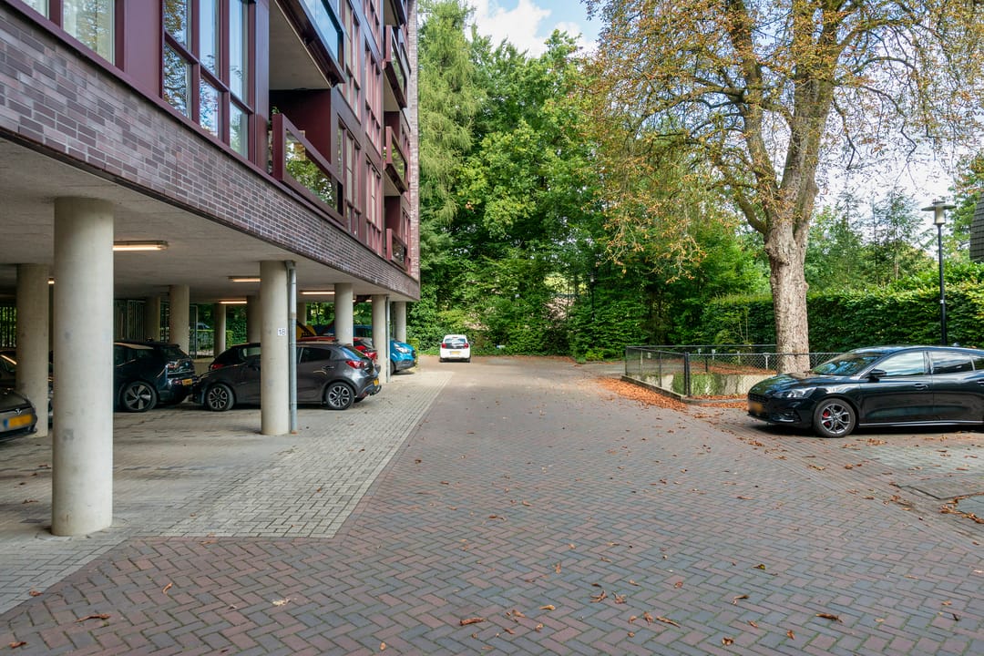 Photo 37 of Graaf van Rechterenweg 53-31