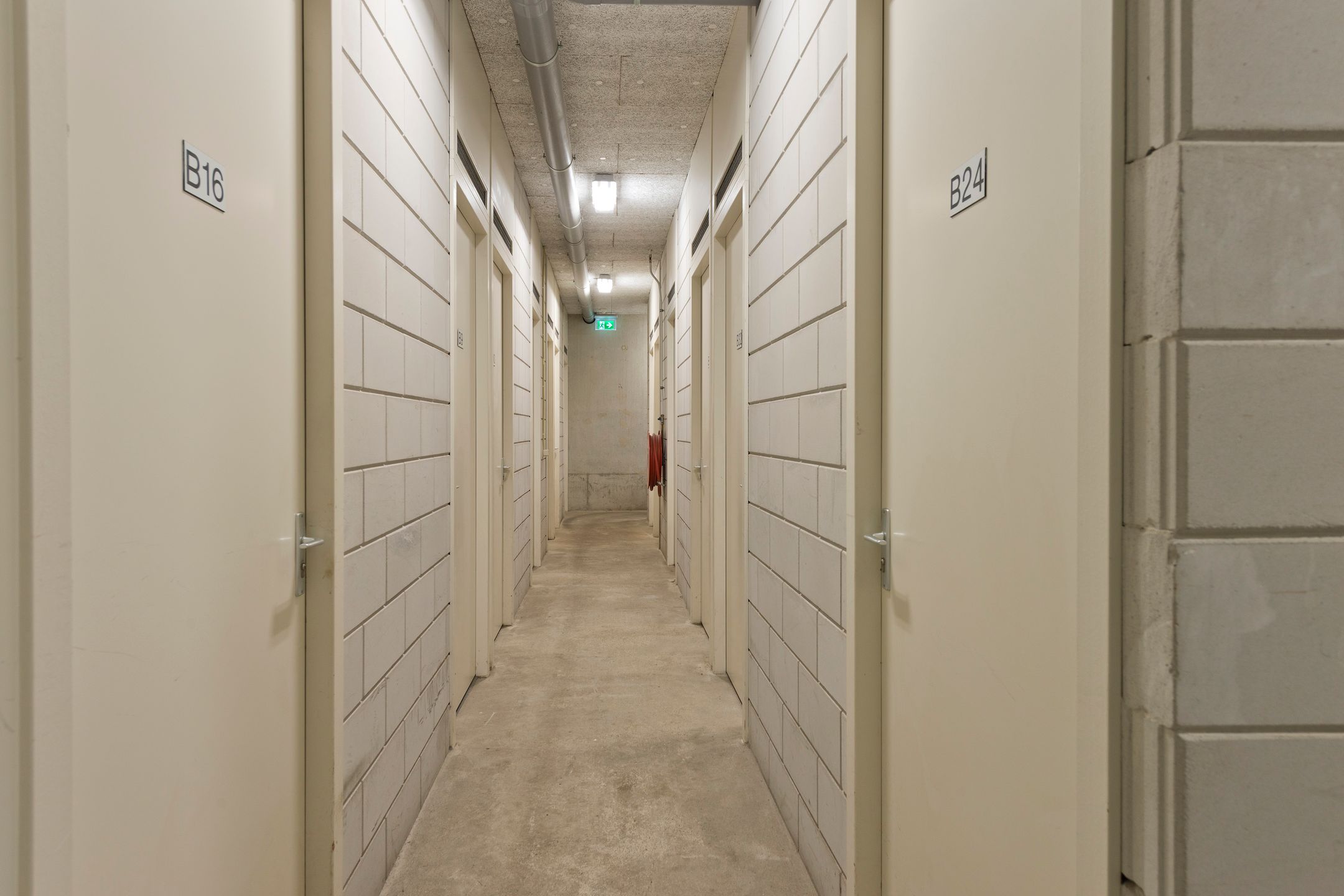 Photo 39 of Graaf van Rechterenweg 53-31