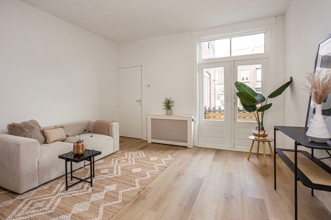 Photo 2 of Minahassastraat 27-B