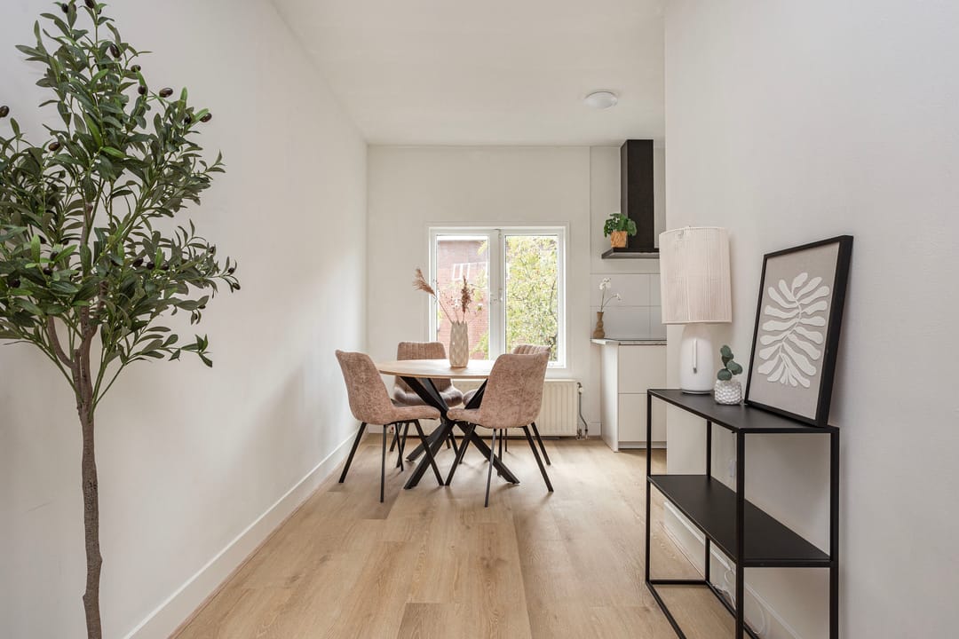 Photo 7 of Minahassastraat 27-B