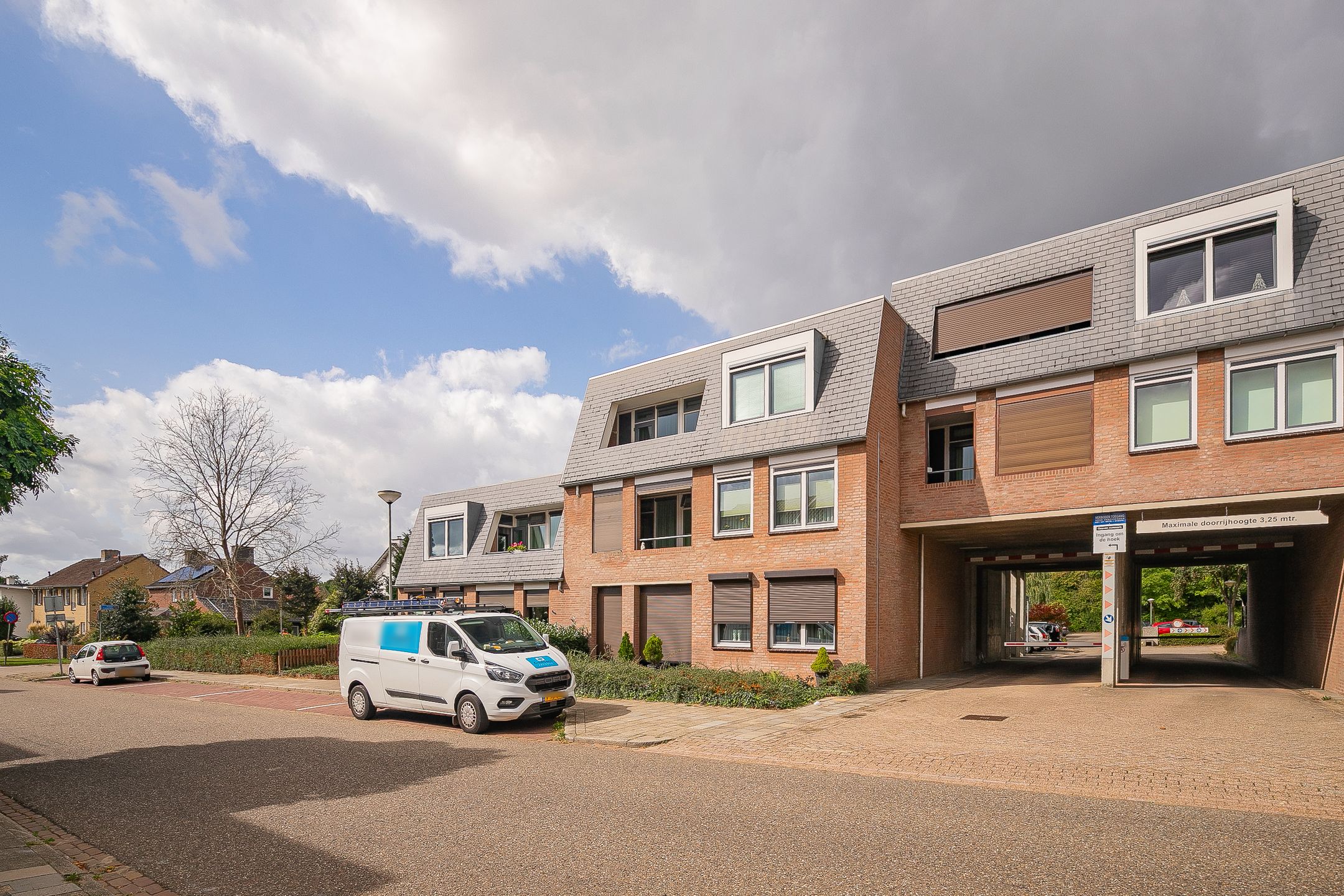 Foto 15 van Montfortanenplein 31