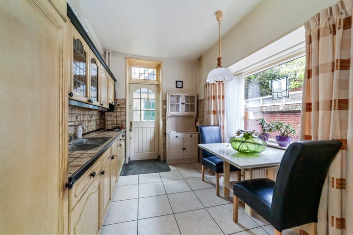 Foto 26 van Emmastraat 84-A