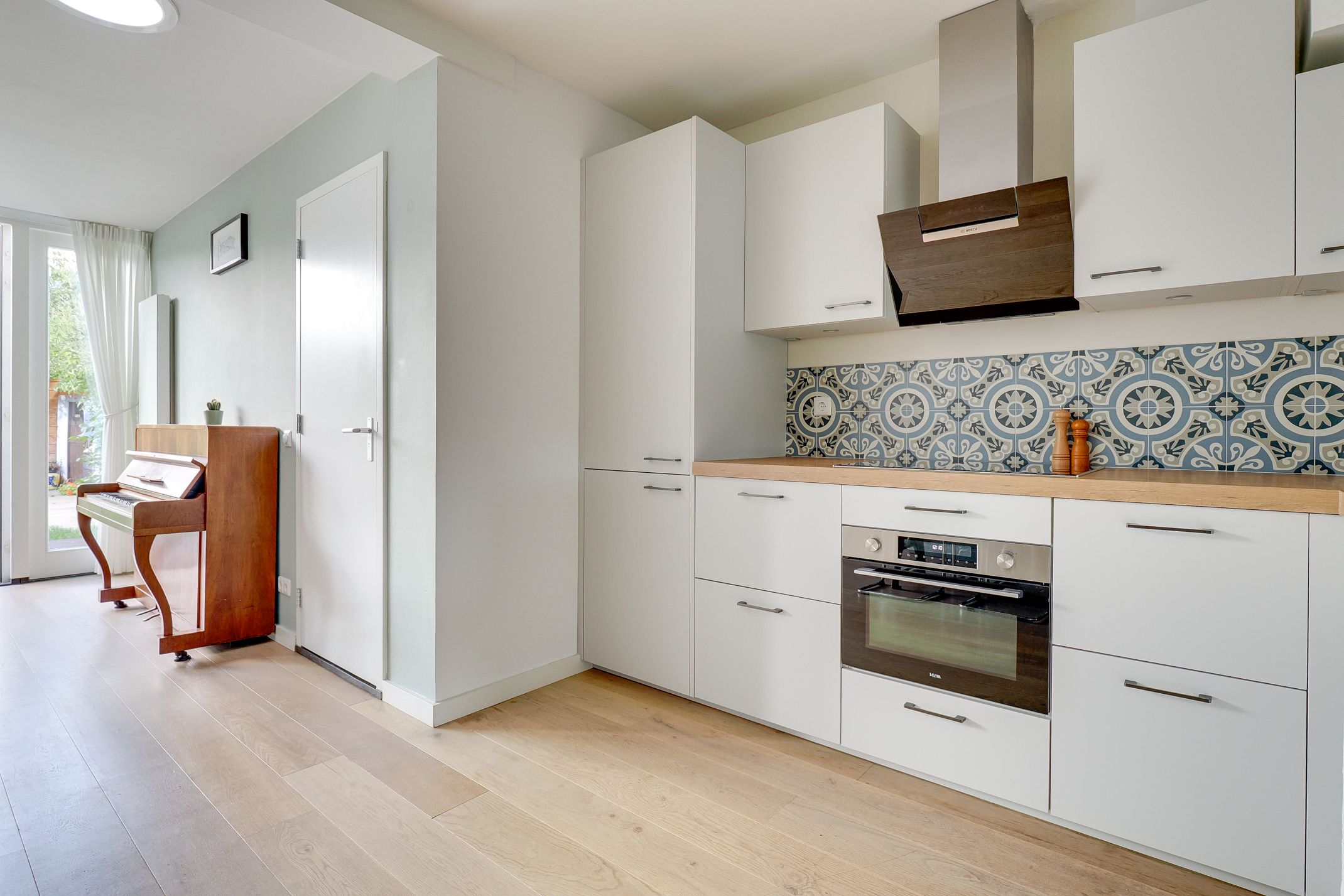 Photo 15 of Hoveniersstraat 3