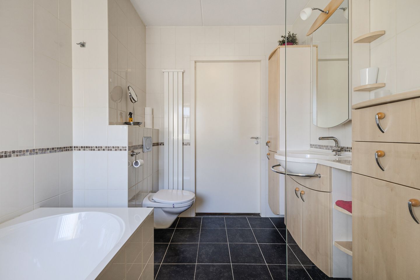 Photo 34 of Eggestraat 55