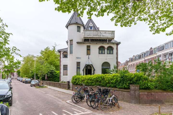 Foto 16 van M.H. Trompstraat 1