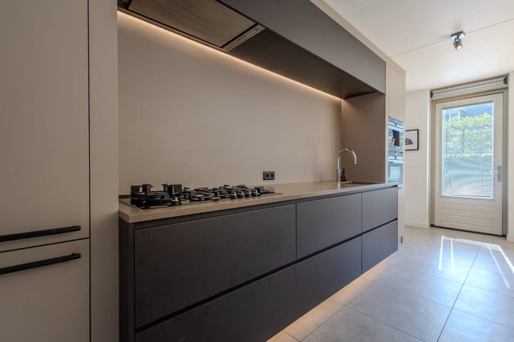 Foto 12 van Bernard Leenestraat 15