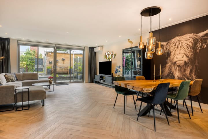 Foto 2 van Voorbuurt 19