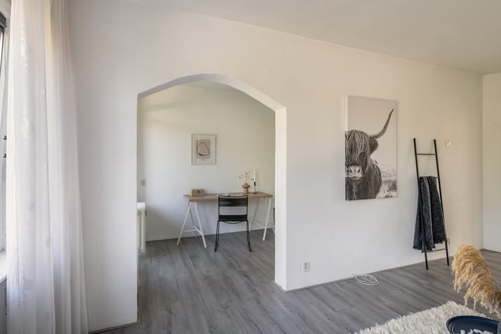 Foto 9 van Van der Helmstraat 359