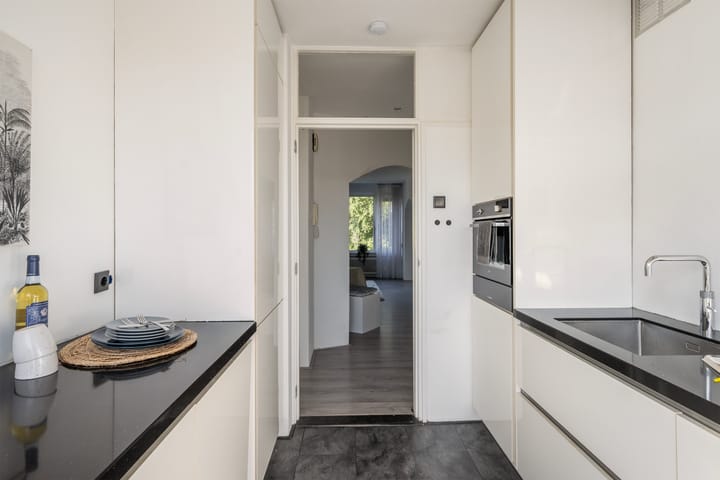 Foto 16 van Van der Helmstraat 359