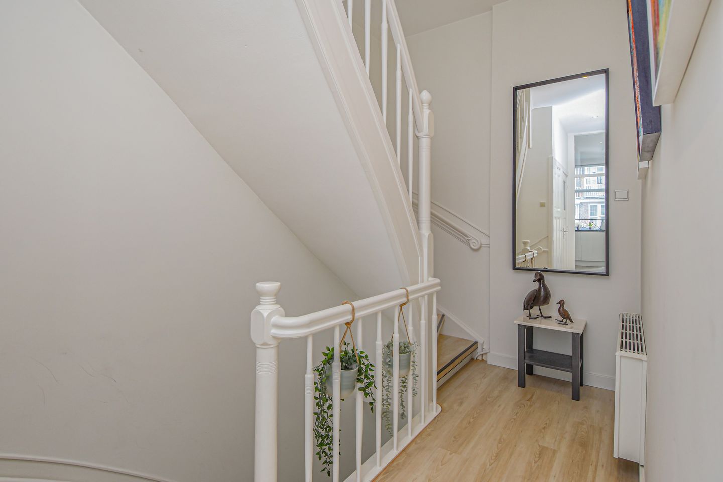 Photo 10 of Van Beverningkstraat 264