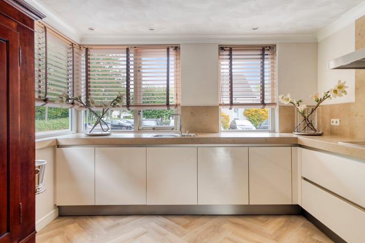 Photo 17 of Mozartstraat 48