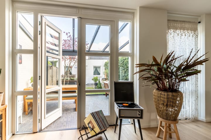 Foto 16 van Eikenbussel 19