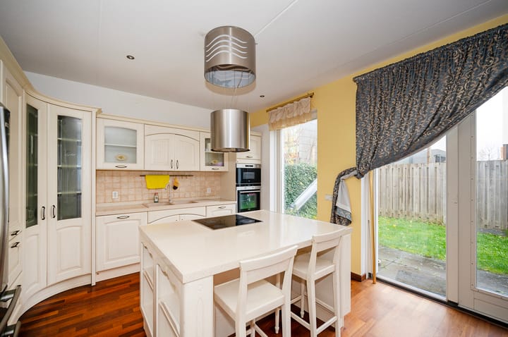 Foto 7 van Helenusstraat 15