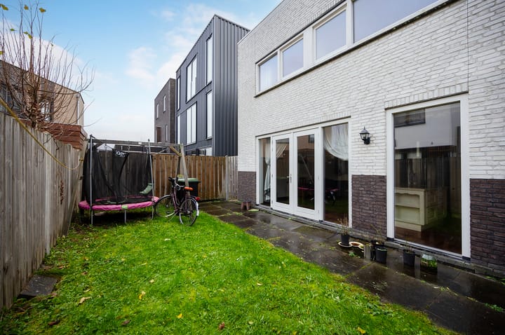 Foto 24 van Helenusstraat 15