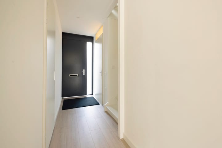 Photo 12 of Colonnade 75