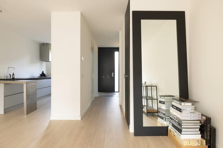 Photo 11 of Colonnade 75