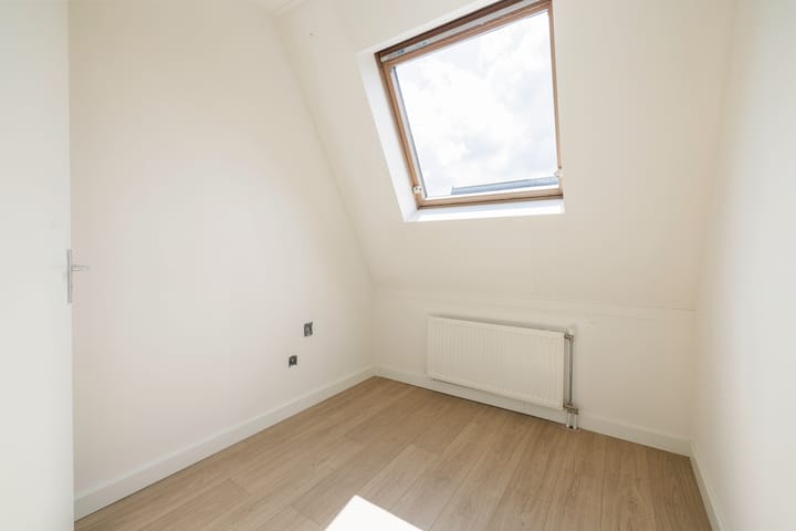 Photo 15 of Colonnade 75