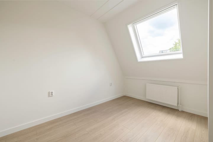 Photo 21 of Colonnade 75