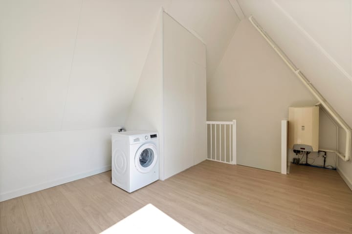 Photo 25 of Colonnade 75